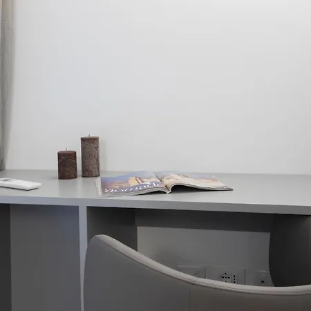 Ur-nest Indipendenza Appartement