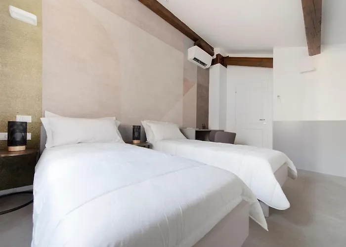 Ur-nest Indipendenza Daire *