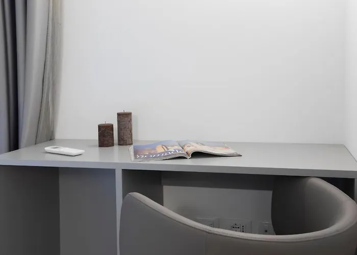 Ur-nest Indipendenza Daire