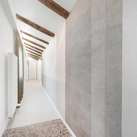 Ur-nest Indipendenza Apartment *